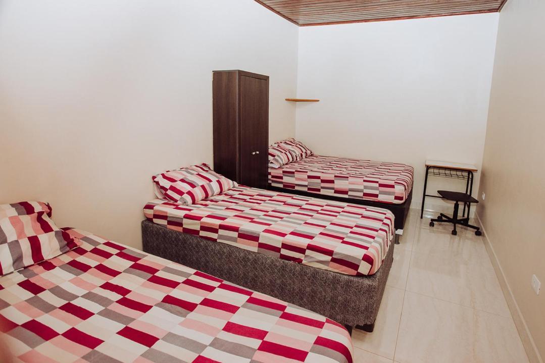 Casa C Churrasq Em Monte Castelo, Campo Grande-Ms กัมโปกรันเด ภายนอก รูปภาพ